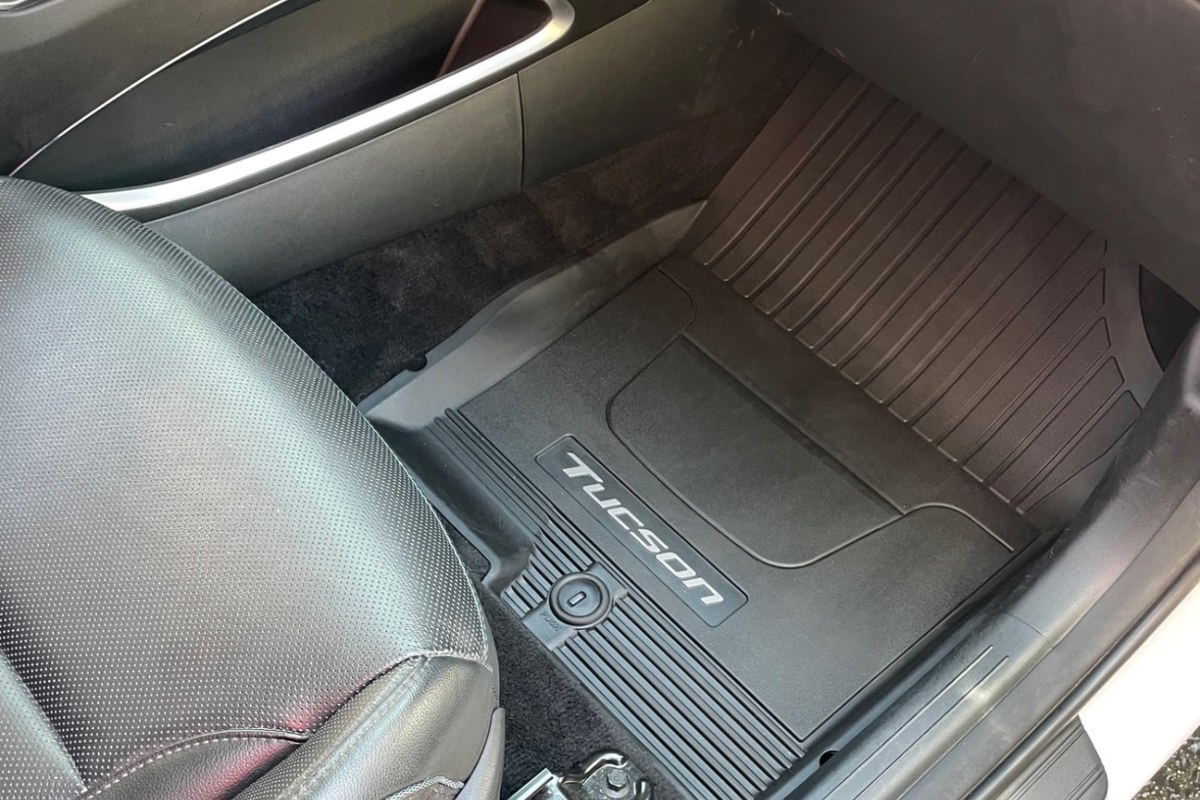 Vehicle interior after detailing